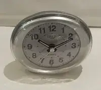 אפור