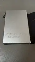 ארנק קשיח TP40109 שחור Tony Perotti עם הגנת RFID לכרטיסי אשראי