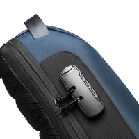תיק צד נגד גניבות עמיד במים עם נעילה TSA וכבל USB מובנה לטעינה ניידים יוניסקס צבע כחול 220854