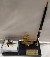 מעמד שולחני שיש מהודר 1391 אופניים