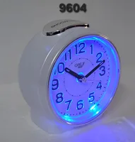 שעון מעורר 9604W מנגנון שקט GOLF תאורה חזקה לבן
