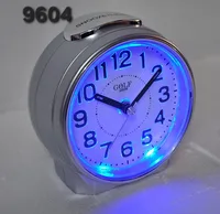 שעון מעורר 9604G מנגנון שקט GOLF תאורה חזקה אפור