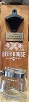 פותחן בקבוקים על לוח עץ מחובר לקיר 5145 Beer House