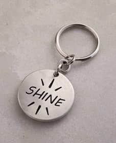 מחזיק מפתחות SHINE