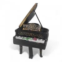 פסל םסנתר עם ורד 6335